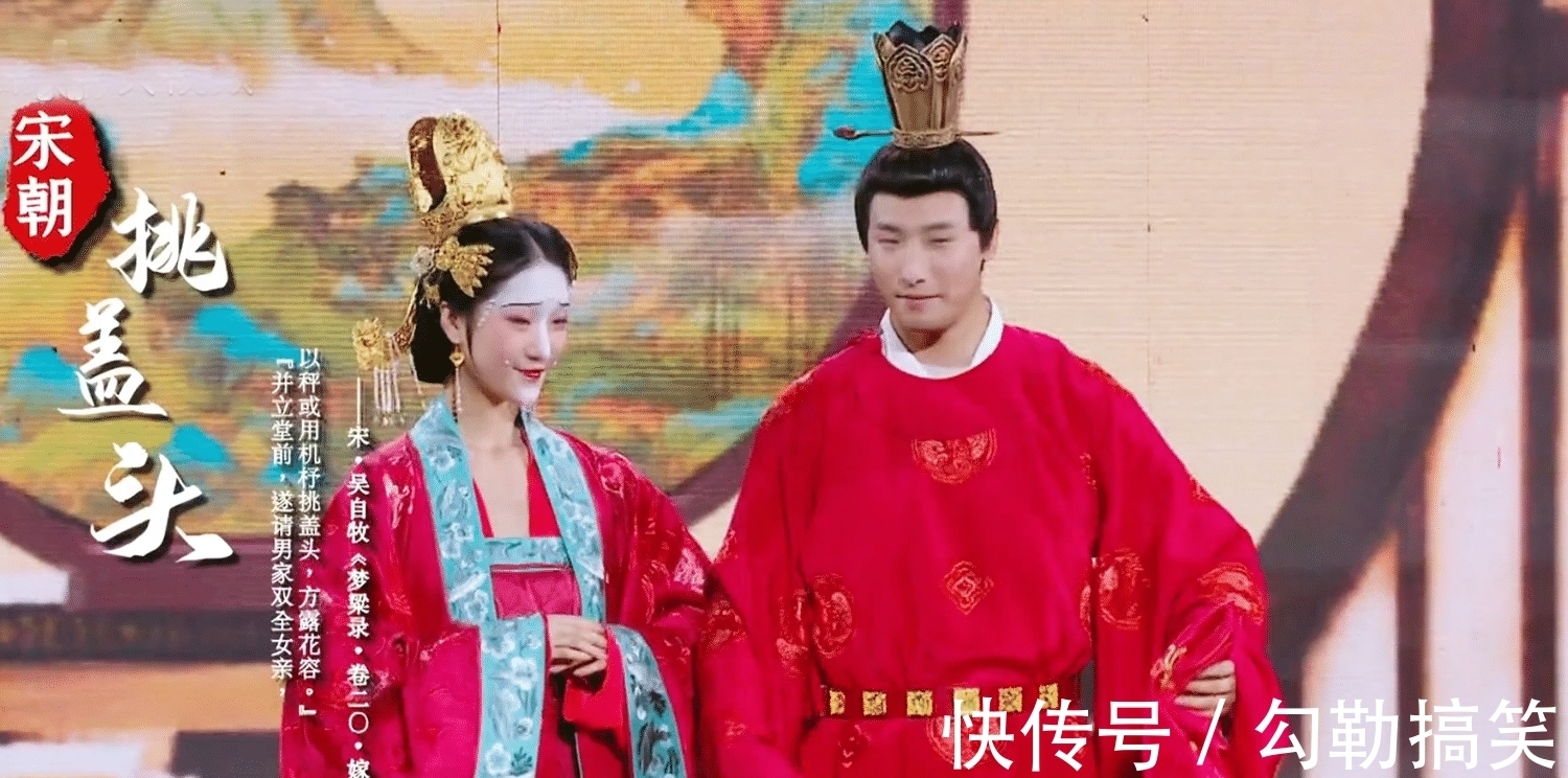 人民日报|央视七夕晚会演绎古风之美,8人主持团成亮点,《人民日报》官微点赞周深《画绢》