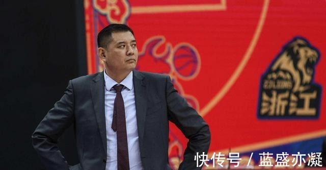 cb杨鸣第二,第一有点意外,CBA本赛季脾气前四火爆教练都是谁!