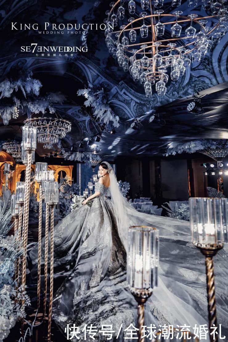 复古与浪漫巧妙结合的蓝金色巴洛克风婚礼，有没有被惊艳到啊