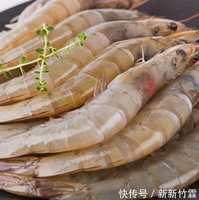 油炸|大虾又出新吃法了,不蒸不煮不油炸,不加一滴水不加一粒盐