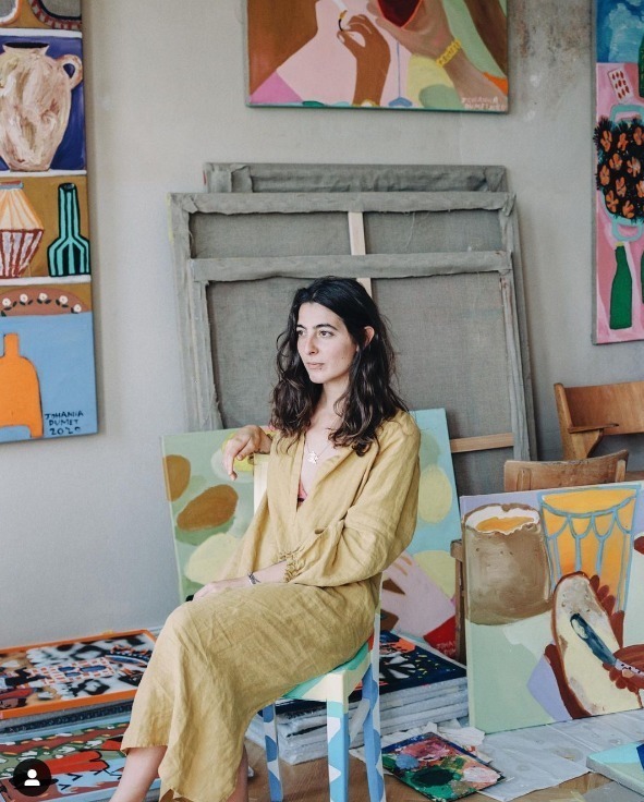 巨人国!她画油画,他做雕塑,这对艺术情侣直接建了一个“巨人国”