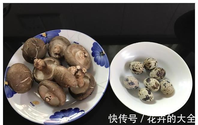 色拉汁|孩子最爱吃这蛋,不煎不炸超简单,两口一个,好吃停不下