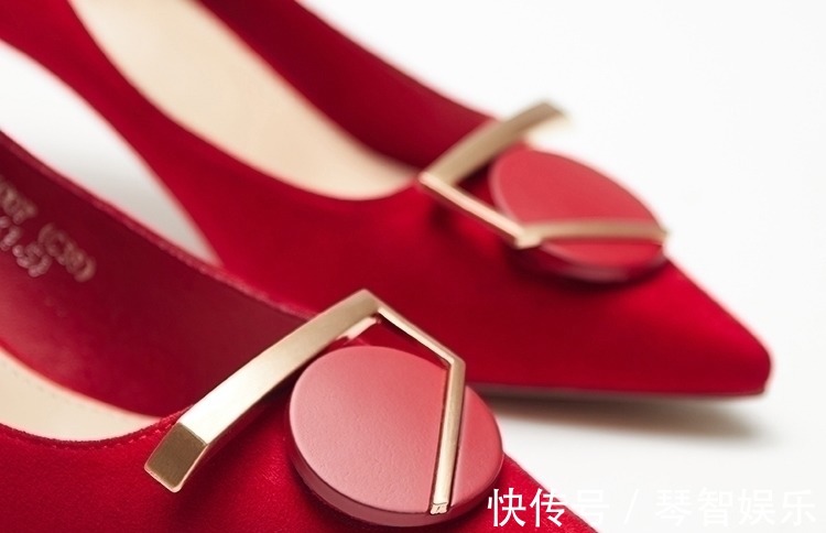 稳健 沿着高速看中国|世界第一高墩、双螺旋隧道……看云端高速“逆天”而行!