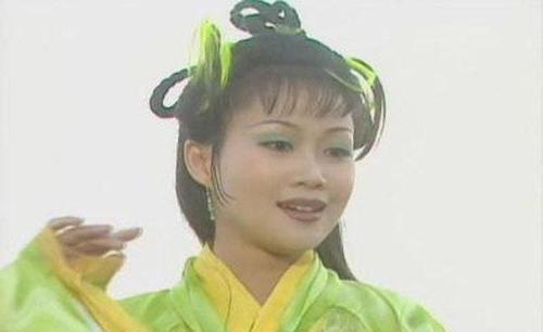 韦小宝|《鹿鼎记》中韦小宝七个老婆他最爱的是哪个,青梅竹马的双儿