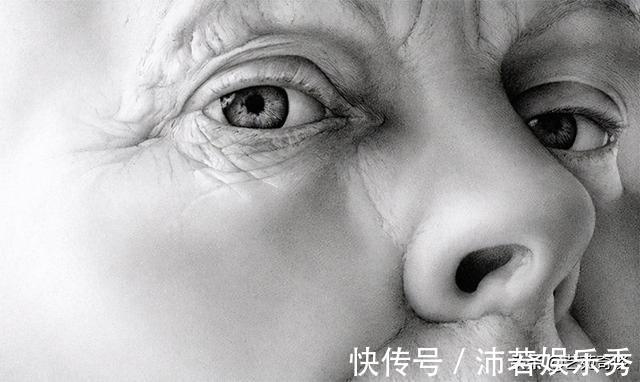 人体#为了画好人体素描，她把自己当人体模特，一画就是30年