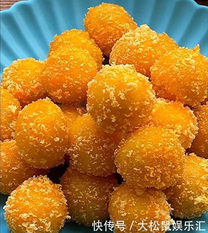 天气寒冷，孩子们爱上的零食，咬一口，外酥里嫩，流心喷香，好吃