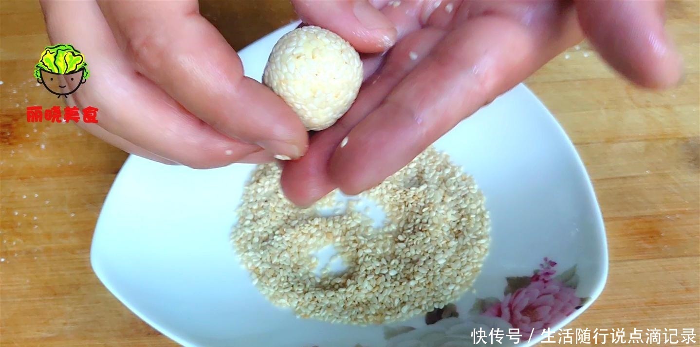 南瓜|半个南瓜,一碗糯米粉,简单一做,比油条简单多了,软糯又香甜