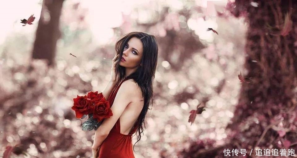 a2887|逃婚、在婚礼上哭泣、生下龙凤胎,她今年42岁,是摩纳哥王妃!