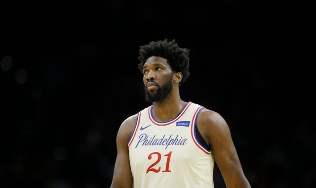字母哥|没有MVP,也没有总冠军,恩比德却能和他们一较高下