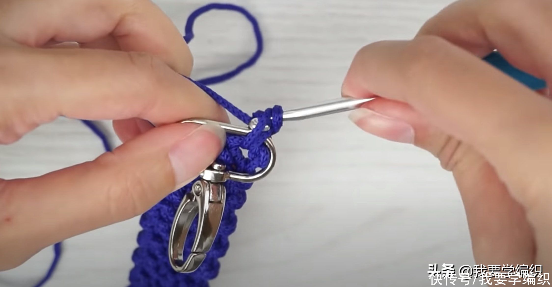 小包|洋气的链条小包自己就能钩一个，折叠链接包教程，容量一点也不小