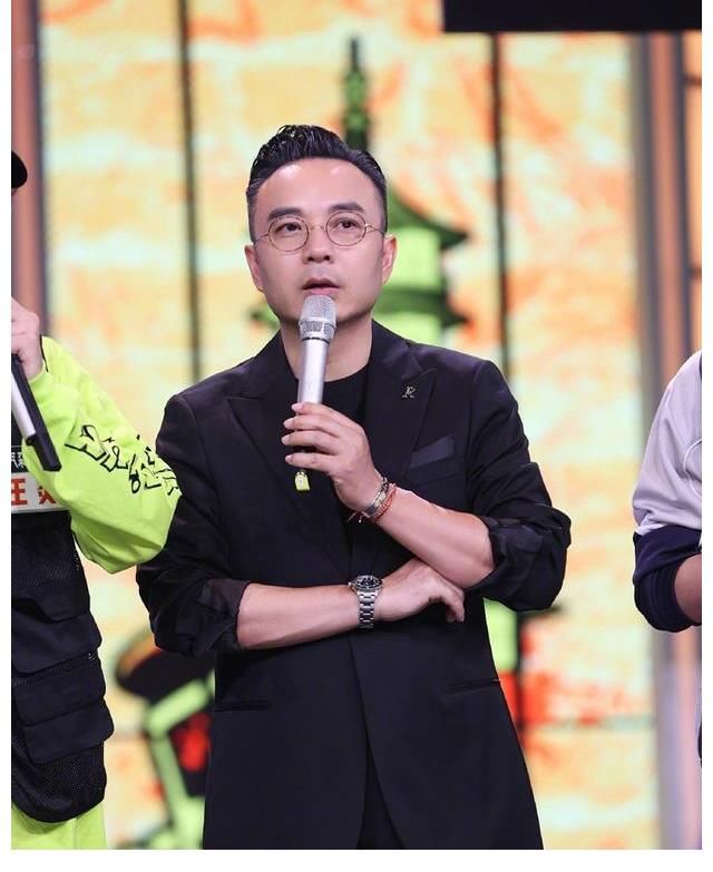 钱枫|主持人必须持证上岗后,王一博重返《天天向上》,和汪涵配合默契