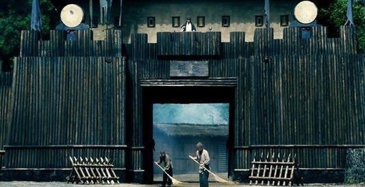 必输|司马懿早就看穿空城计，为什么依然选择撤军？专家：不撤退必输