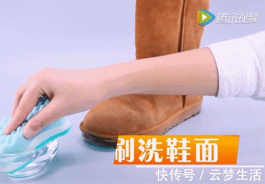 雪地靴|今天才知道,鞋子后面的“小尾巴”,还有这作用,后悔知道晚了