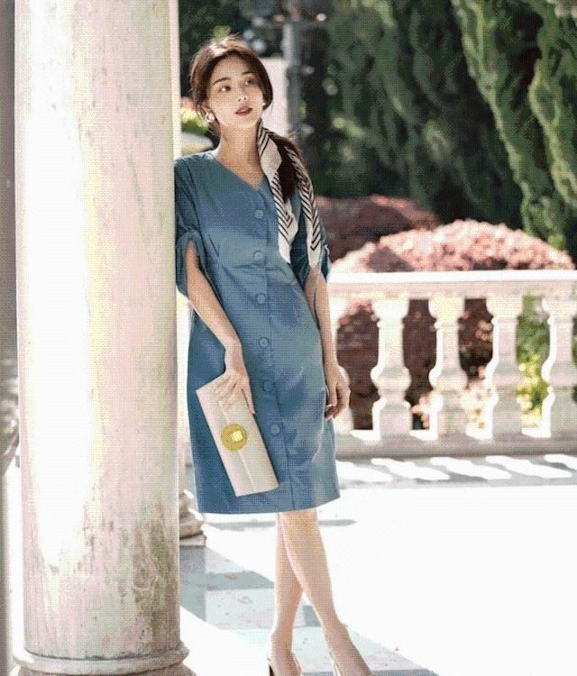 运动鞋|穿裙子都不配运动鞋，今夏流行这样穿