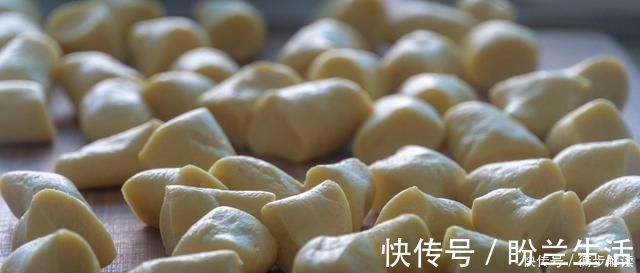 喜欢吃糯米粉的快收藏，不发面不烫面，5斤糯米粉不够吃，真过瘾