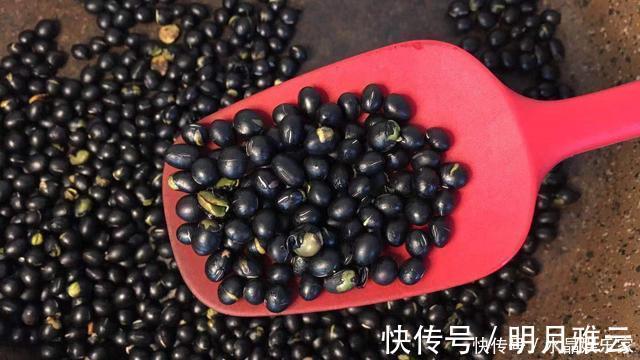 强身健体|天冷了,多吃这“三黑”,不仅头发长得又浓又密,而且气色很好