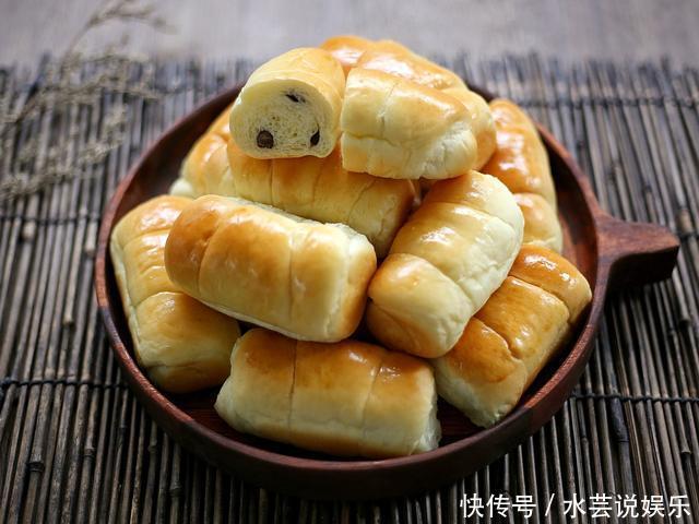 高筋面粉|学会用这种方法做面包,拉丝效果极佳,绵软又香醇,不信你也试试