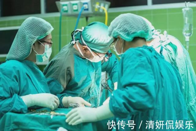 产科男医生|“生个孩子脸都丢光了”,宝妈回忆分娩脱裤子那会儿人都僵住了