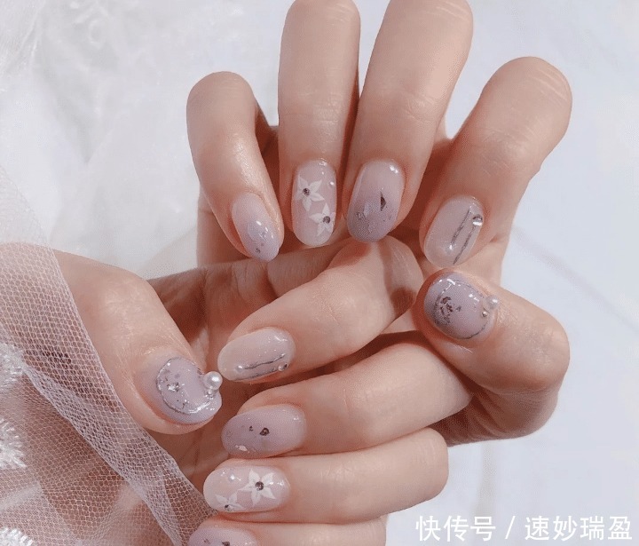 强迫症的克星—反法式美甲，优雅高级，入手不亏