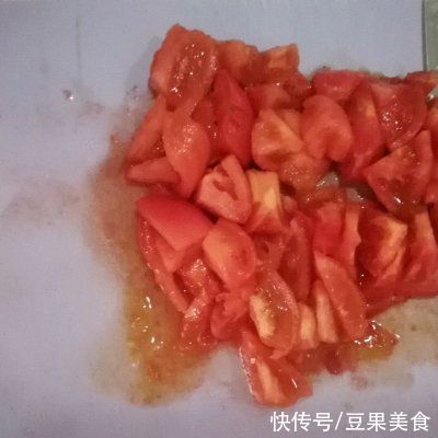 最简单常见的米饭绝配菜——西红柿炒鸡蛋（甜口！）