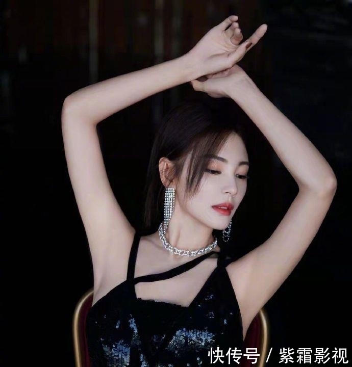 《双十一超拼夜》舞台,《披哥》《浪姐》最耀眼,成团就是大赢家