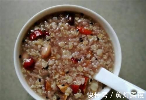 红枣|花生和它一起食,隔天食一次,皮肤红润嫩滑如少女,拥有冻龄肌肤