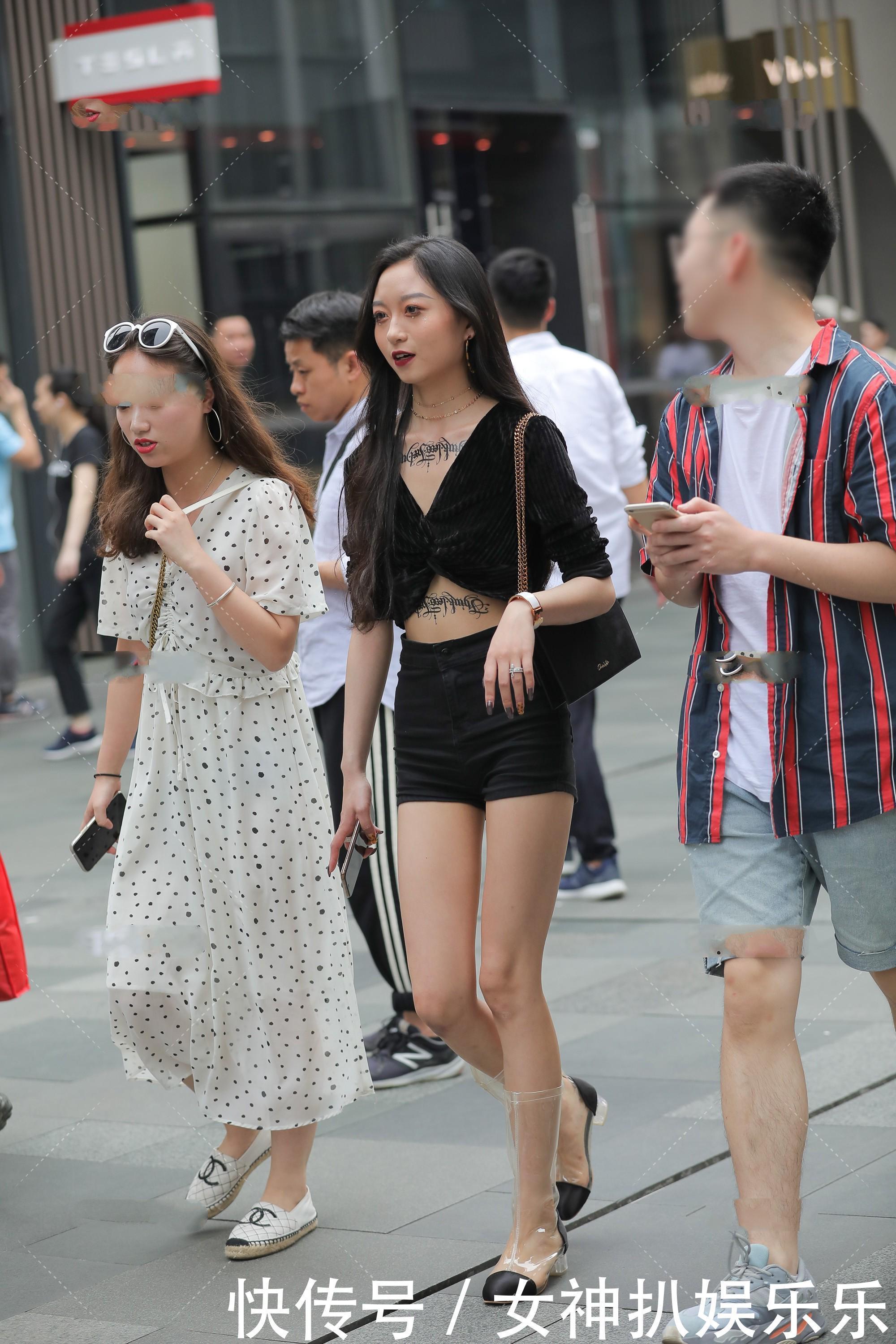 女生|女生的透明鞋,酷帅十足,黑色系显高级气质