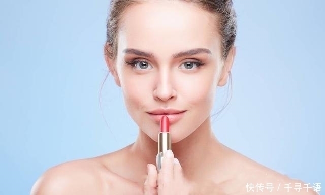 错误 涂口红时,最好避开3个“低级错误”,很多女生不懂,难怪老掉色