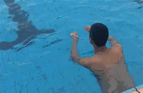 |搞笑动图:妹子,你这是相亲成功了吗?