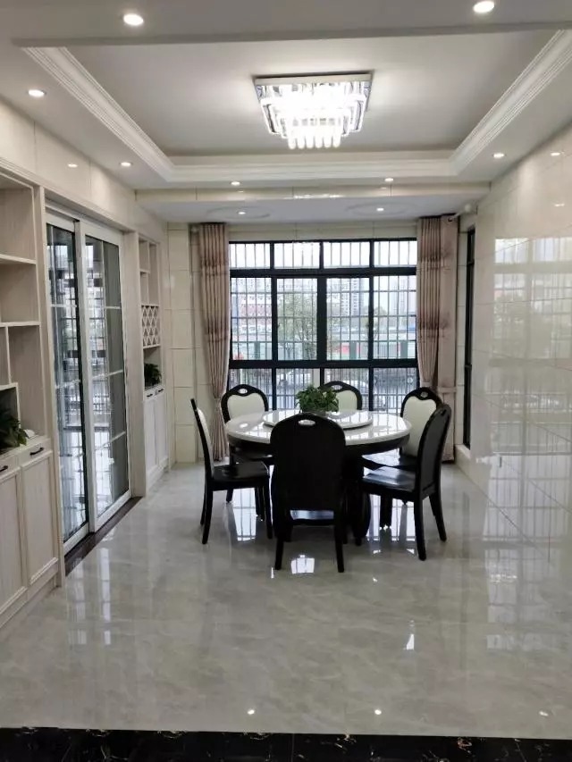 公公婆婆|忙碌四个月完工,保洁做完真漂亮,厨房门改柜子太聪明了,晒晒!