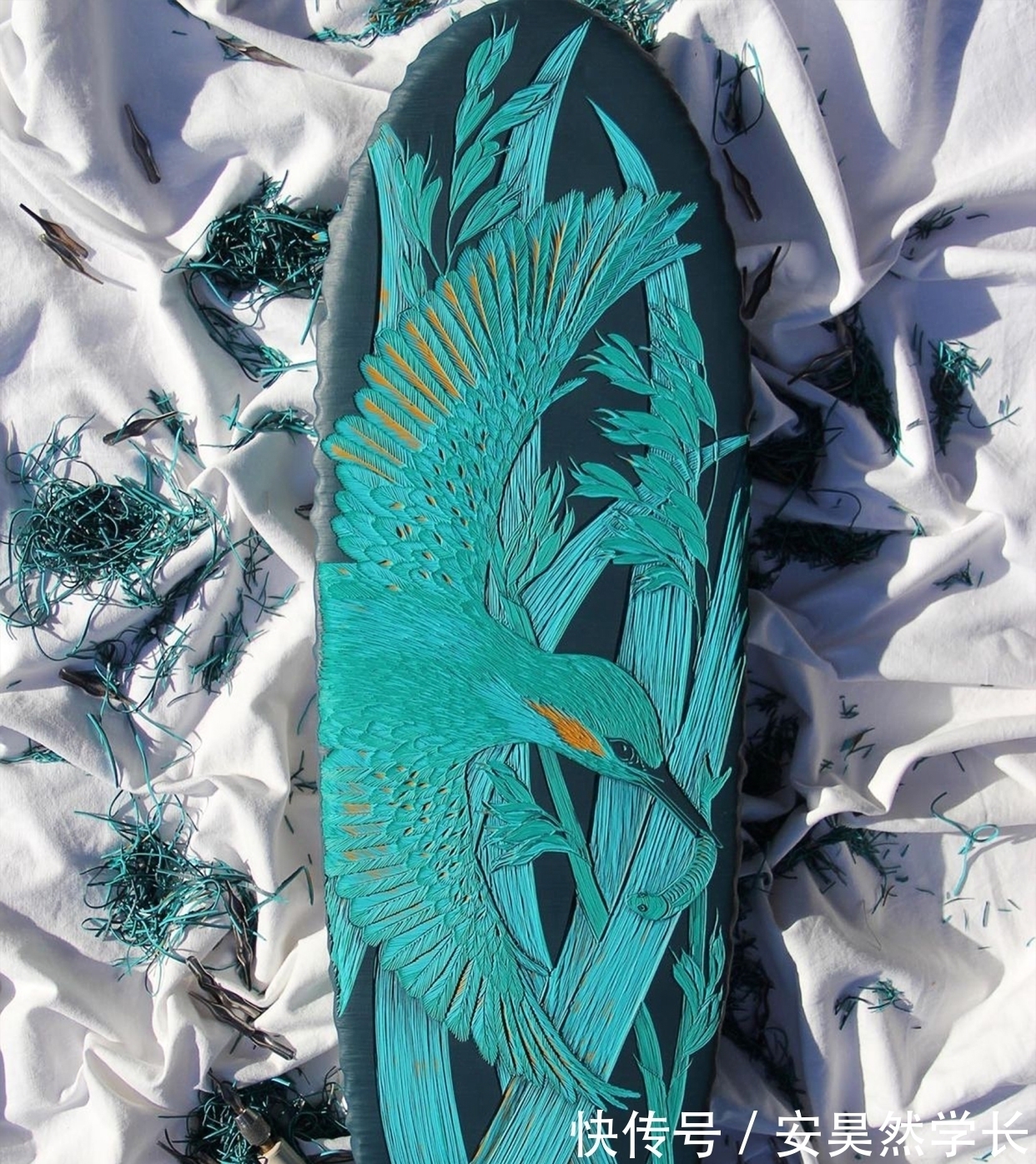 冲浪板@80层颜料之下的故事:时光雕刻者,与刀刃为伴的漆雕艺术家