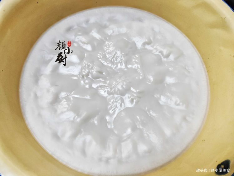 猪油|熬猪油时，只加水是错的，多加这2样，猪油又香又白，放1年不坏