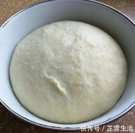 油条炸得不蓬松,方法没做对,这么做零失败,5块钱炸一锅