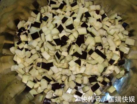 炸酱面|做炸酱面,放黄豆酱还是甜面酱?多数人做错了,难怪不香不好吃