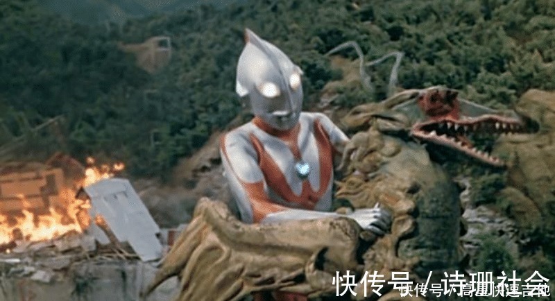 艾斯奥特曼|让奥特曼当坐骑的怪兽,第4只厉害了,把雷欧奥特曼当坐骑