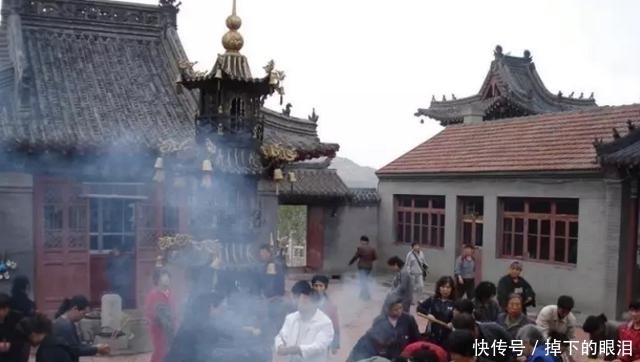 老年|中国最后一座真正的寺院:不设功德箱、禁止旅游!每天只吃一顿饭