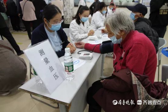 全国高血压日|菏泽市立医院举行“全国高血压日”义诊科普活动