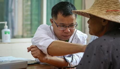 甲状腺功能|患上甲状腺癌是否跟加碘盐有关系呢？做好这2点，或许能预防