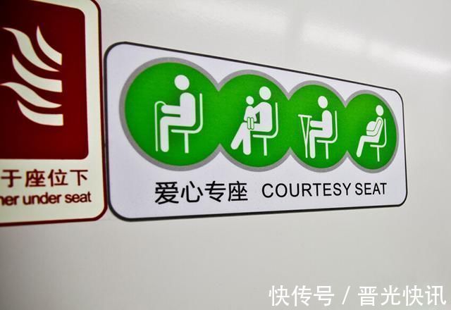 的话语|公交车上,3岁女孩脱口而出的话,“惊醒”所有人,真是童言无忌