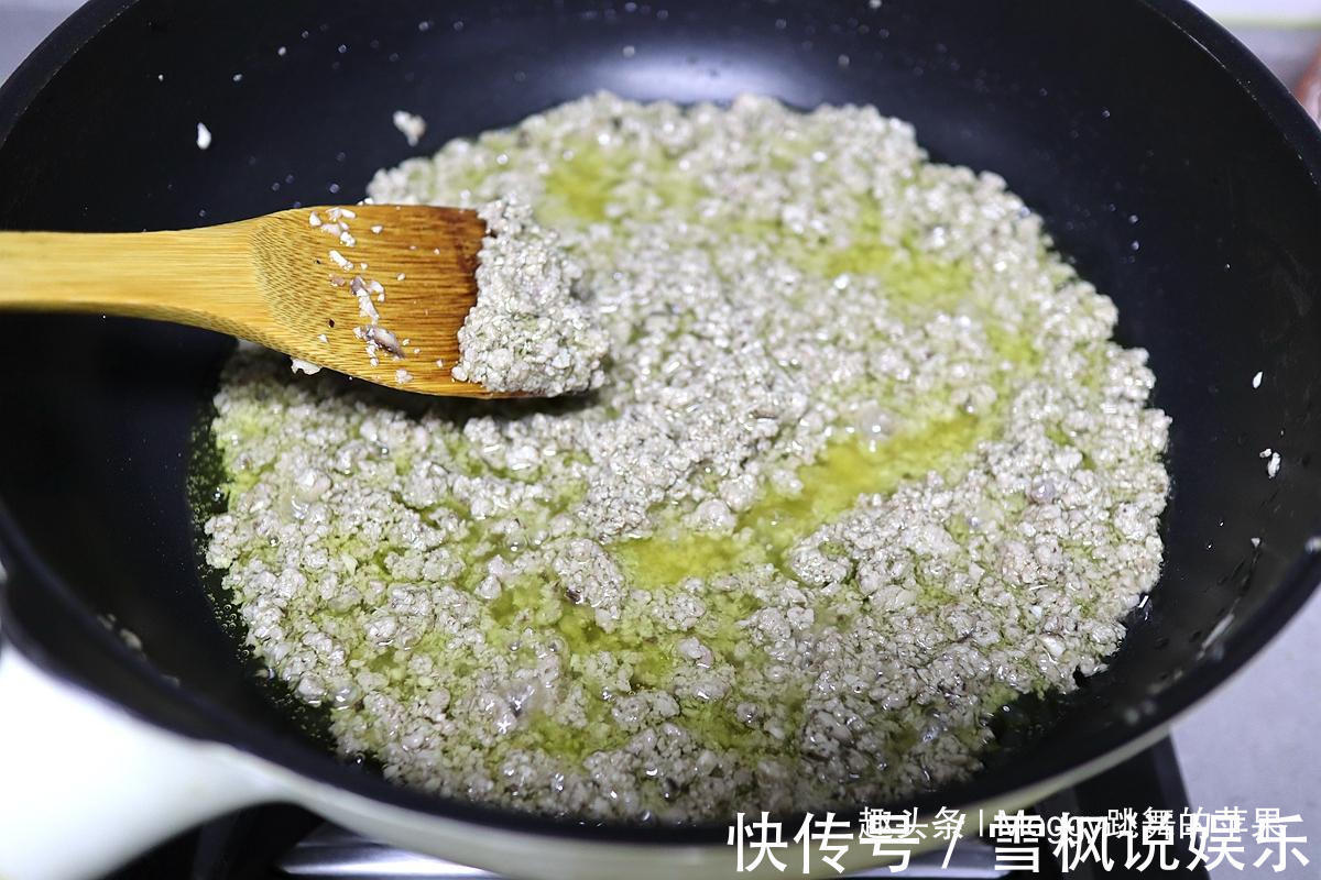 万能香辣酱巨好吃，面条米饭能多吃半碗，连老干妈都靠边站