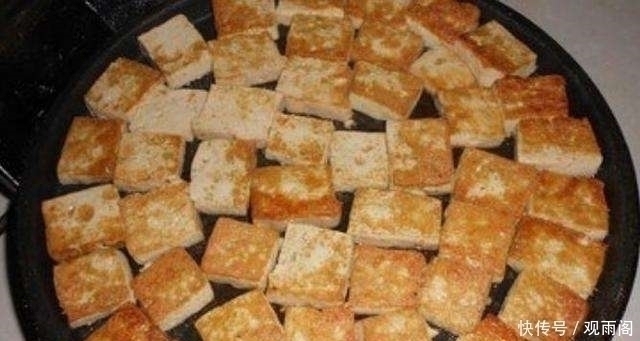 煎豆腐|煎豆腐时，万万不可直接下油锅，多加这1步，豆腐不粘锅也不碎