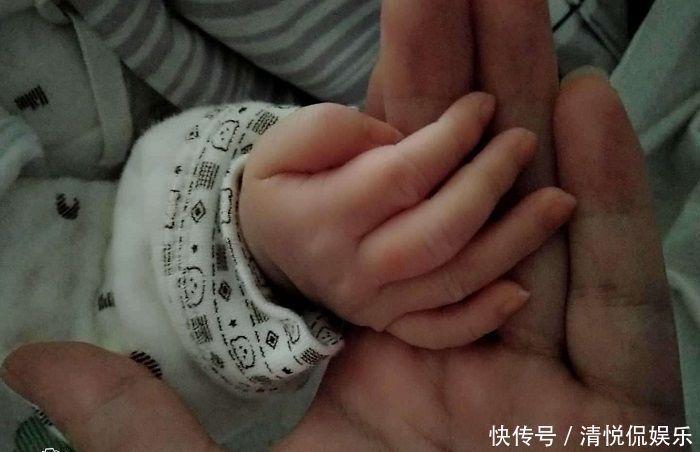 手部|宝宝以后聪不聪明,看他手部发育就知道,高智商的表现都在手上