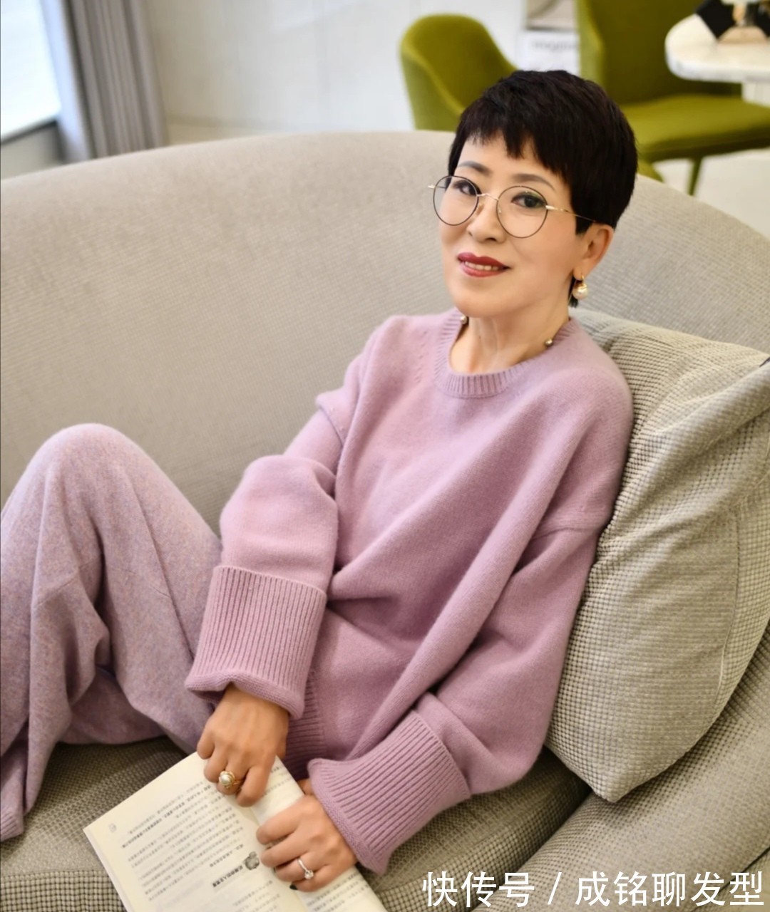 小西装|老年穿搭就服这位62岁的奶奶!自然真实不做作,时尚大方又高级