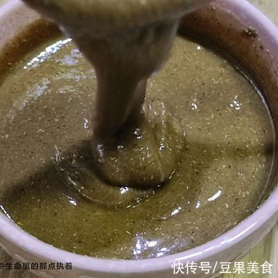 秘?正宗的老北京麻酱烧饼