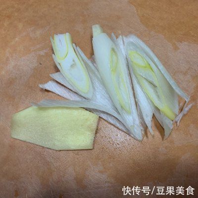 家宴狮子头｜擓（kuai）着吃的大丸子｜主食克星｜超级详细