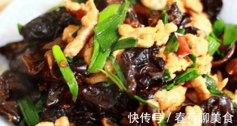 泡软|泡木耳，光用清水还不对！大厨教你一招，5分钟泡发，又软又大