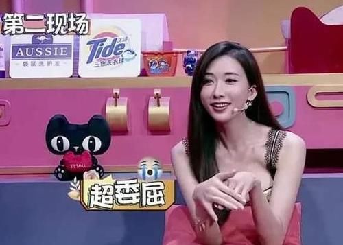 女生最好看的3种“手型”，中一个就是“手控党”女神，太美了