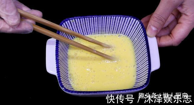 鸡蛋|鸡蛋与红薯能一起吃吗红薯片裹上蛋液烤着吃，皮更脆，香甜可口