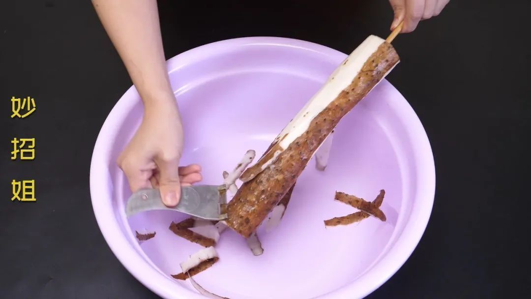 今天才知道，山药去皮一根筷子就能快速搞定，手不粘也不痒