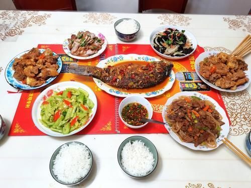 元旦去了婆婆家,看看婆婆给我们做了啥好吃的?